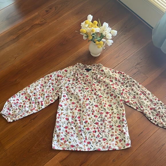 J.Crew Scalloped Tie Neck Vintage Top - Picture 4 of 9